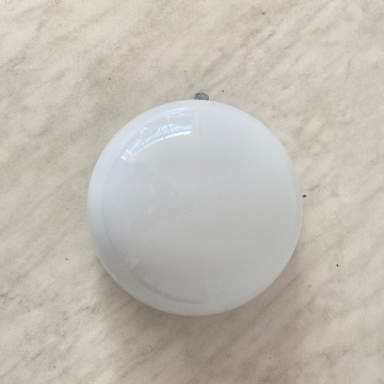 Image 1 of Plafonnier ou applique murale demi lune 20 cm verre opaline blanc 1960 1970 luminaire ancien