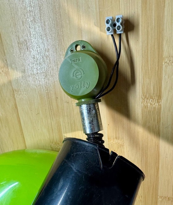 Image 1 of Lampada a sospensione in stile Space Age con paralume in vetro verde, modello Rolly, 1973.