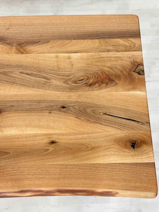 Image 1 of Massief houten eettafel van walnoothout / Tafel / Eettafel / Vergadertafel / Woonkamertafel / 180 cm breed