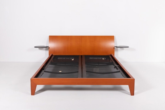 Image 1 of Hannes Wettstein ‘Juno’ bedframe van Cassina