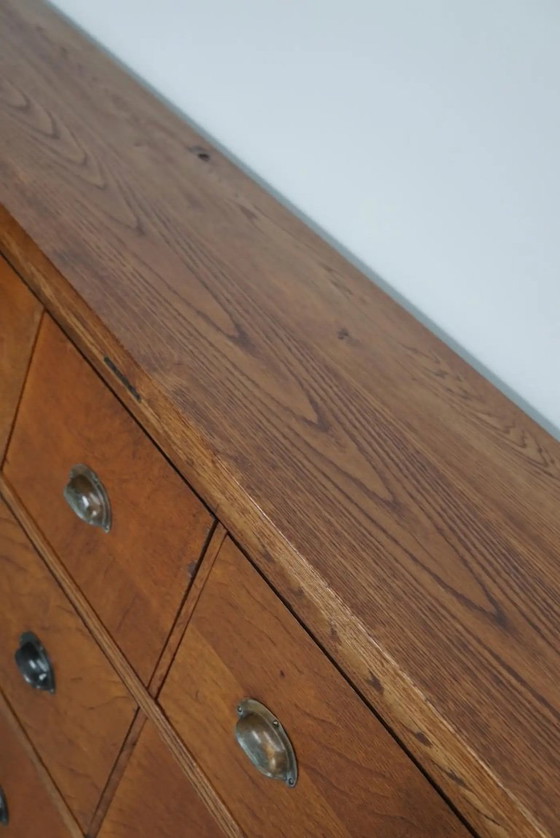 Image 1 of Gran mueble de boticario/mueble de tienda/cómoda de roble holandés, década de 1930