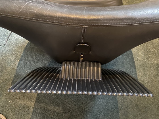 Image 1 of Artifort fauteuil ‘Wave’