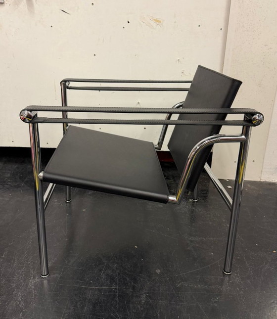 Image 1 of Cassina - Le Corbusier - Poltrona - LC1