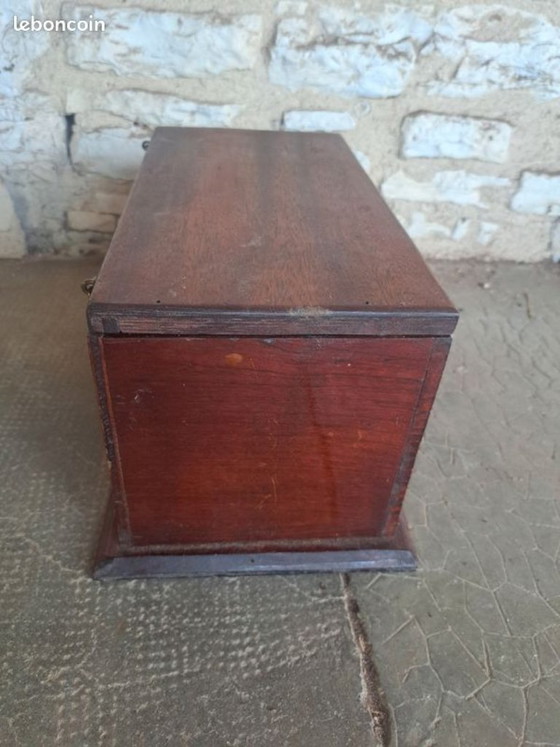 Wooden Storage Box with Hooks for Closure, Mahogany Color, H17xW32xD18cm – Decorative Objects, Metal (photo 6 of 6)