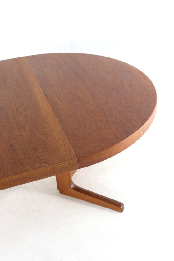 Image 1 of Danish design vintage round dining table extendable dining table