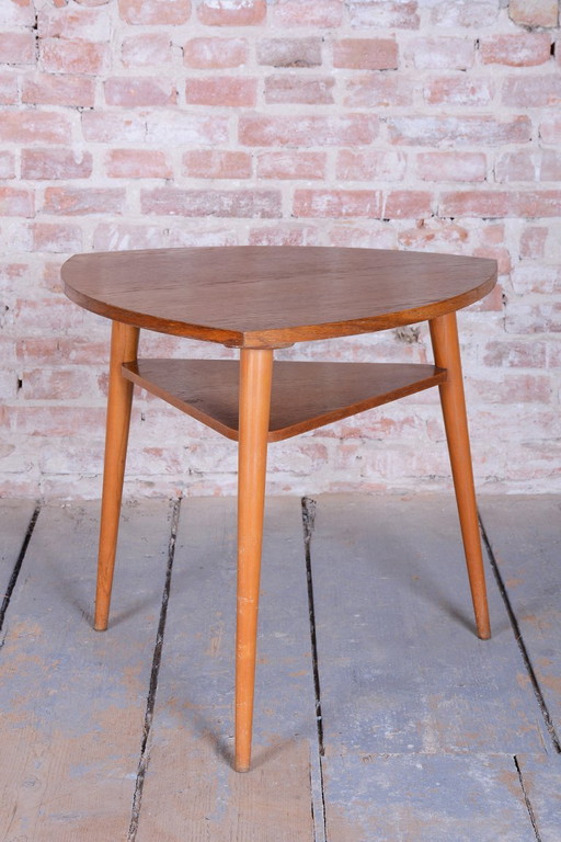 Restored Mid-Century Small Wooden Table, by Český Nábytek-NP Jičín, Czech, 1950s – bijzettafels (photo 2 of 8)