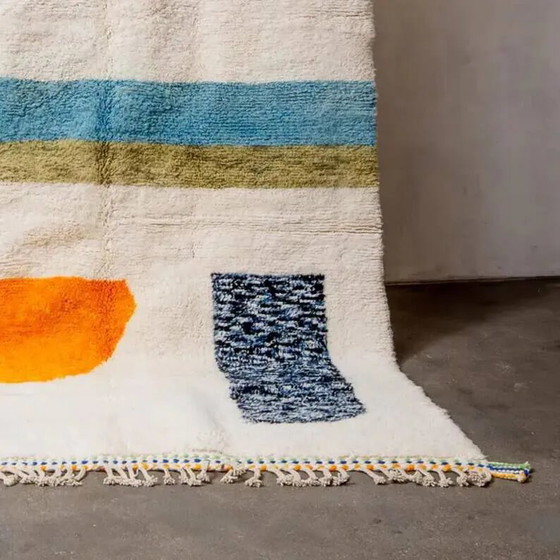 Tapis berbère marocain 250cm x 150cm – Laine (photo 5 of 8)