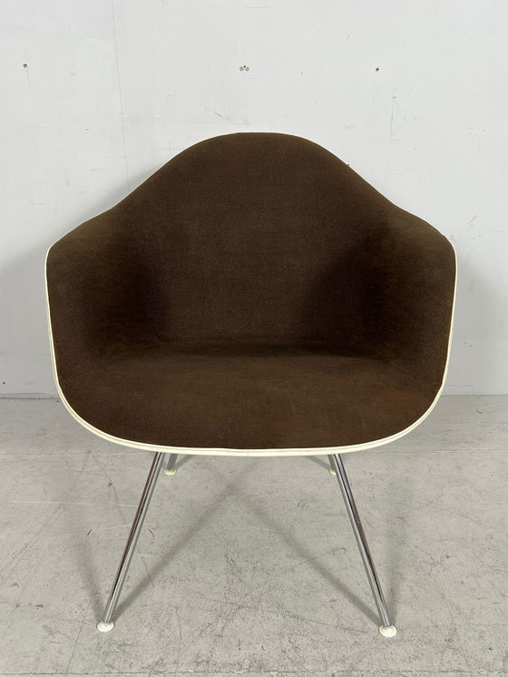 Image 1 of Charles en Ray Eames voor Vitra, set van 2 stoelen/armstoelen, model: 'Dax', jaren 1970