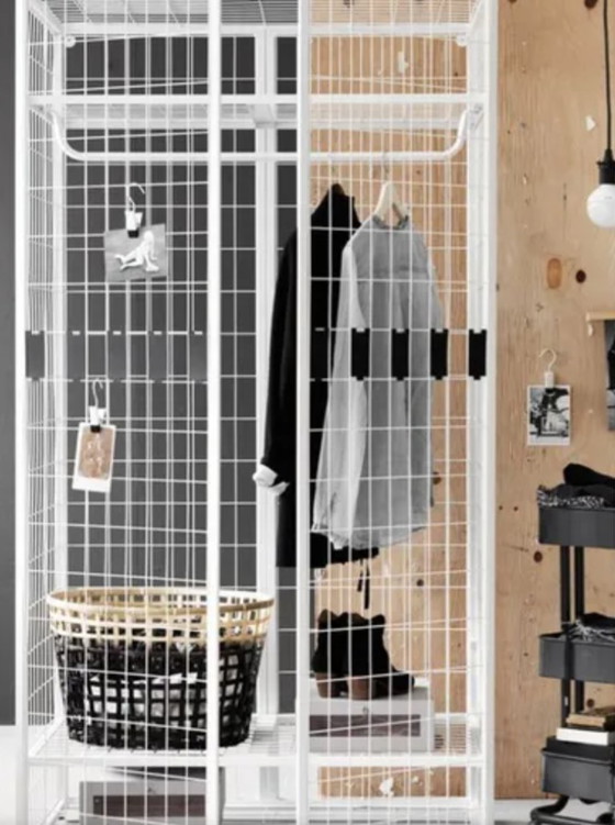 Image 1 of Mobiletto in metallo bianco IKEA PS 2014