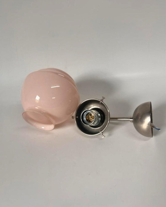 Image 1 of Art Deco Pink Wall Light Colore pastello con apparecchio a parete cromato