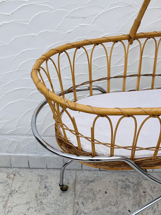 Image 1 of Rattan cradle