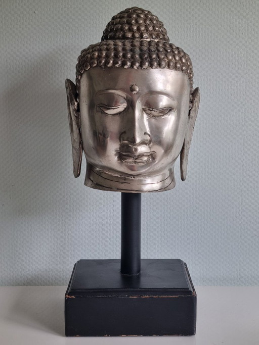 Large Buddha head on a wooden base (61 cm) – Asian sculpture