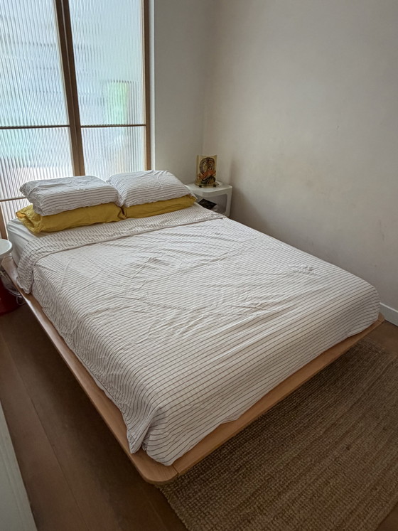Image 1 of Japanischer Bettrahmen aus Holz (für 140 cm Matratze)