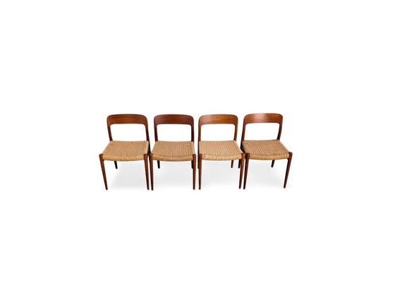 Image 1 of Ensemble de 4 chaises JL Mollers modèle 75 Niels Otto Møller en teck vintage