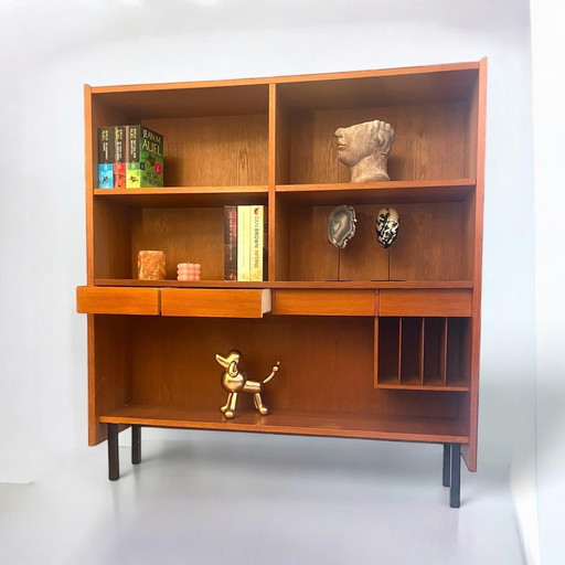 Vintage Danish Design Bookcase | Ølholm Møbelfabrik