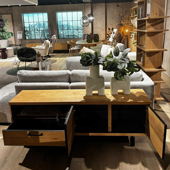 Image 1 of Credenza Henders & Hazel Ridgefield