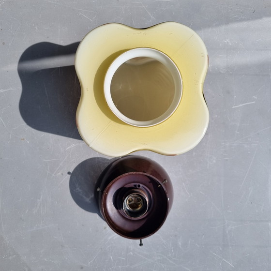 Image 1 of Deckenleuchte aus den 1930er/40er Jahren, mattiertes Glas mit Blumenmotiv, 28 cm/11 Zoll