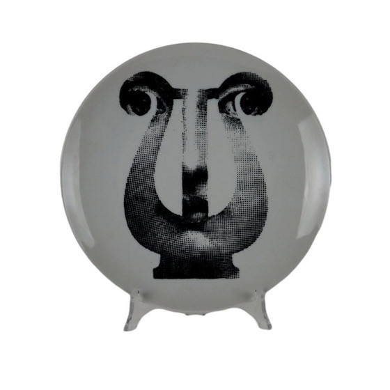 Image 1 of Assiette Piero Fornasetti de la série Thème et Variations