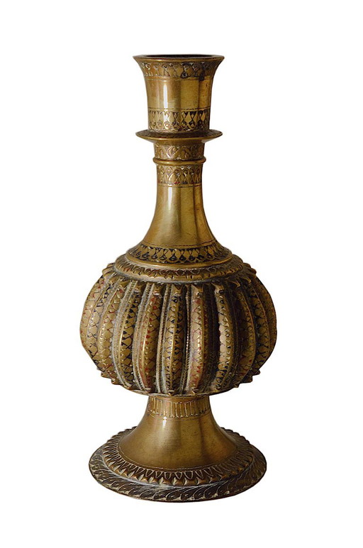 Antike Vase / Wasserpfeifenfuß aus Bronze (oder Messing), handgefertigt in Indien – decoratieve objecten, Brass