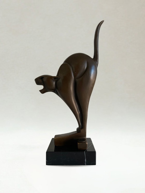 Image 1 of Art Deco bronzen panter – gesigneerd C. V. D. Hoef – 26 cm