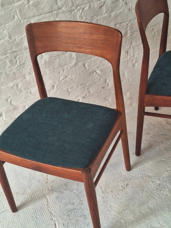 Paire de Chaises de salle à manger en Teck Henning Kjaernulf, Danemark années 1960, Korup Mobler, Textile (photo 8 sur 14)