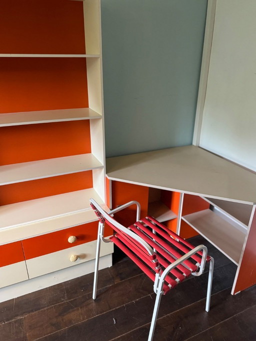 Chaise et bibliothèque de bureau vintage