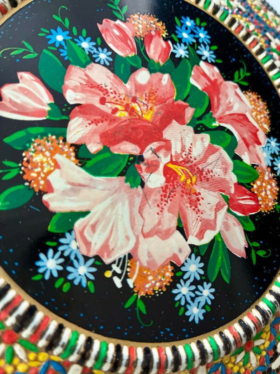 Image 1 of Vintage Nederlandse metalen doos met mozaïekpatroon