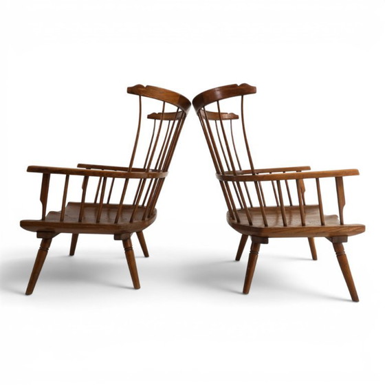 Image 1 of Par de sillones Windsor hechos a mano, Inglaterra, circa 1960.