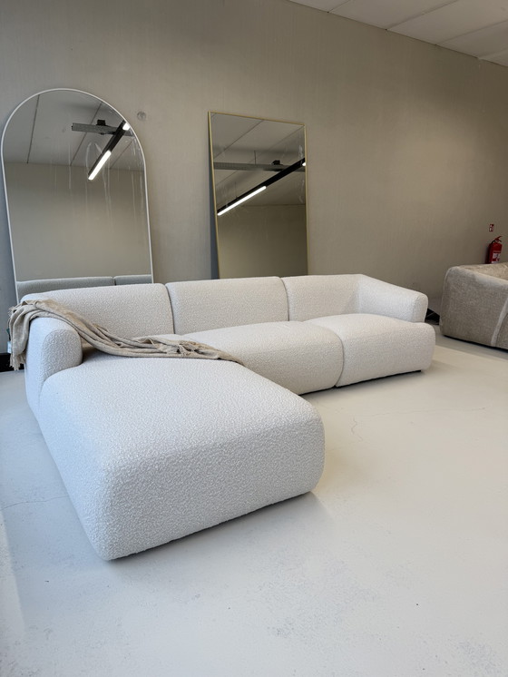 Image 1 of Off-White Japandi Corner Sofa Bouclé