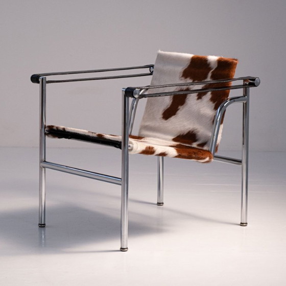 Image 1 of Cassina - Charlotte Perriand, Le Corbusier, Pierre Jeanneret - Poltrona - LC1