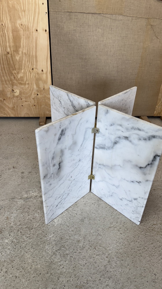 Image 1 of Tavolo da pranzo ottagonale in marmo