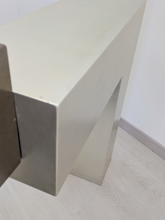 Image 1 of Roberto Mora, Dilmos - Console "Crasi" - Eigentijds ontwerp
