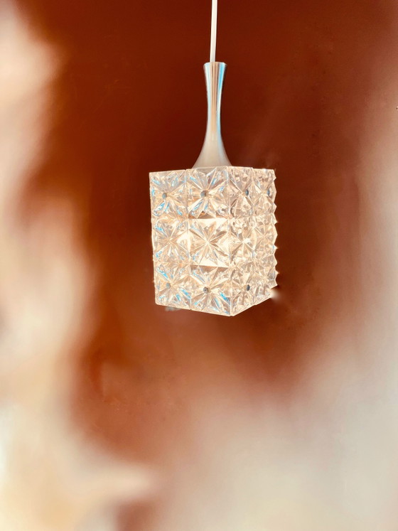 Image 1 of Lampadario a sospensione anni Settanta con perle