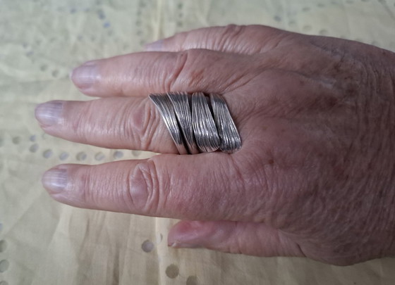 Image 1 of Grote, massief zilveren ring met dubbele band en vier secties, maat 62/64 (verstelbaar).