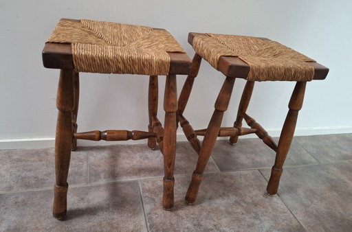 2 vintage stools.