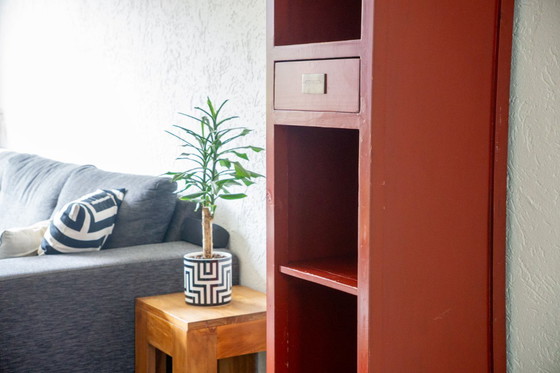 Image 1 of Originaler, handgefertigter chinesischer Schrank.