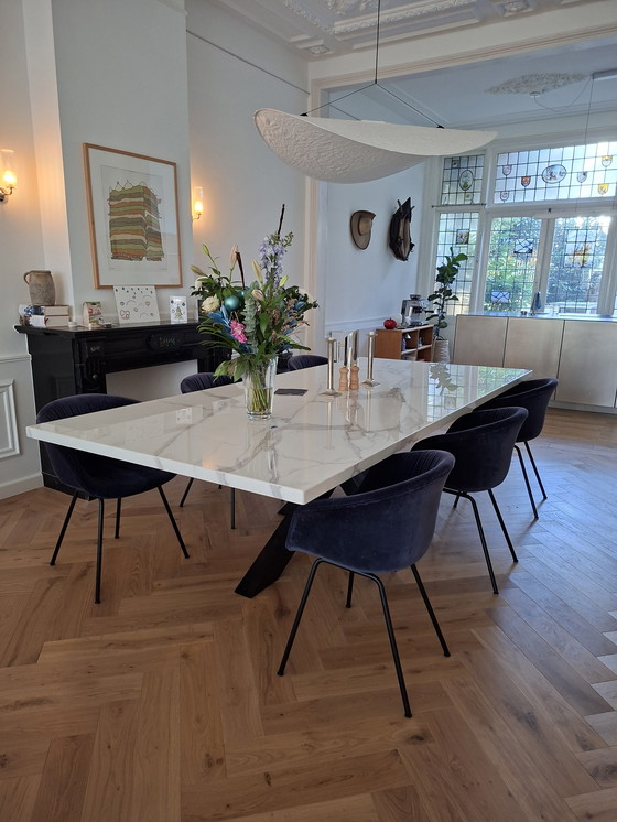 Image 1 of Mesa de comedor de cerámica Marble-Look 280cm x 130cm x 79cm como nuevo