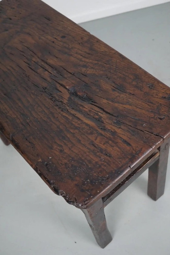 Image 1 of Antiker spanischer Beistelltisch/Konsolentisch im Landhausstil aus Kastanienholz, 18. Jahrhundert