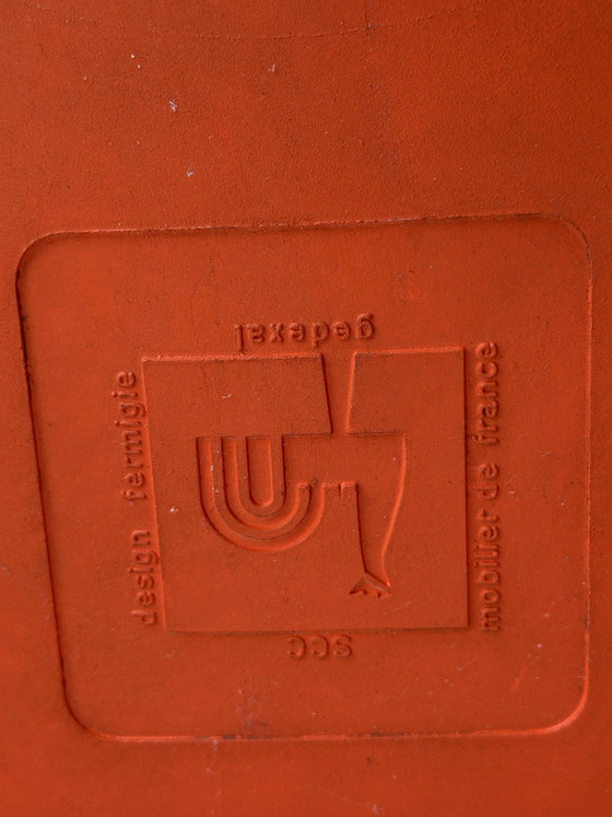 Image 1 of Chaise design orange – Étienne Fermigier (vers 1970)