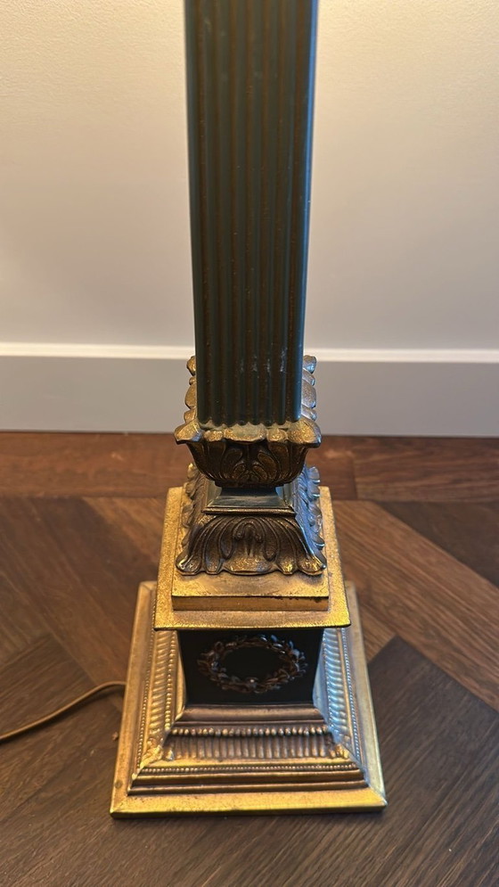 Image 1 of Lampade da tavolo in stile Impero francese (set di 2) – Ottone dorato, design neoclassico