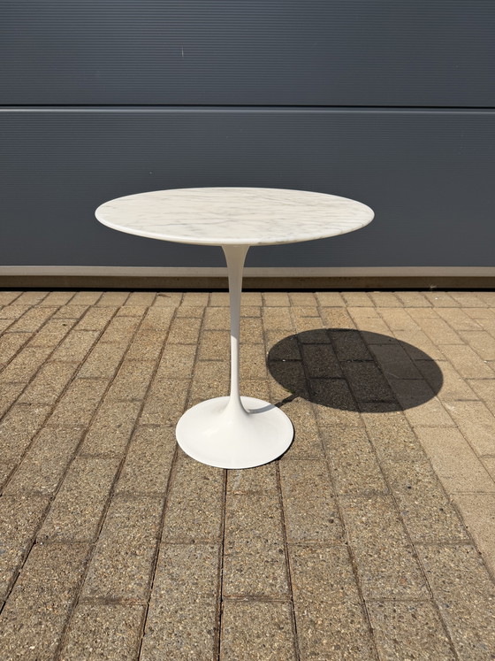 Image 1 of Knoll Tulip side table in Arabescato Satin matte marble in MINT CONDITION!! Eero Saarinen