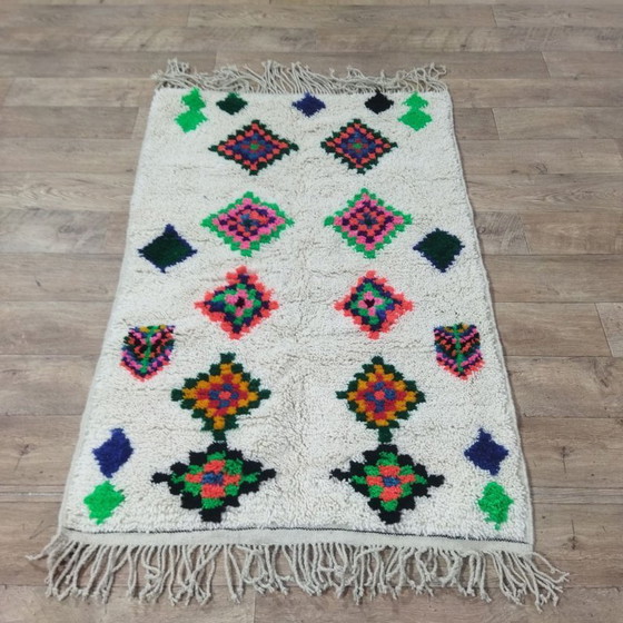 Image 1 of Marokkaans Berber Azilal tapijt – Natuurlijke wol – 153 x 100 cm – Kleurrijke handgemaakte stijl