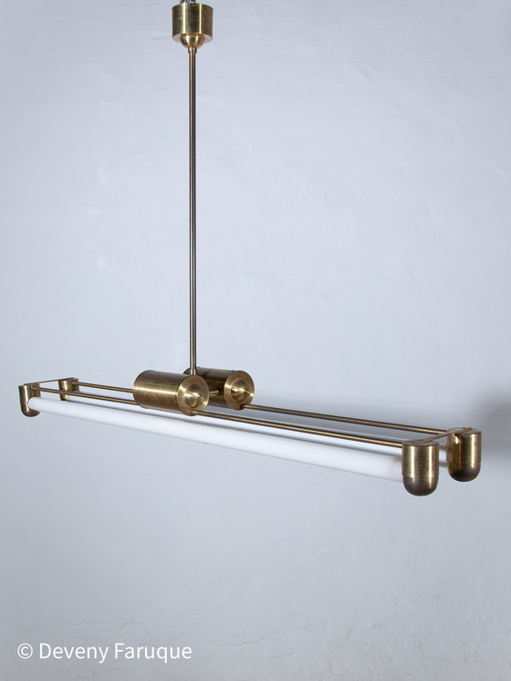 Image 1 of Lámpara colgante de contrapeso de dos tubos de latón Bauhaus, década de 1930, Alemania