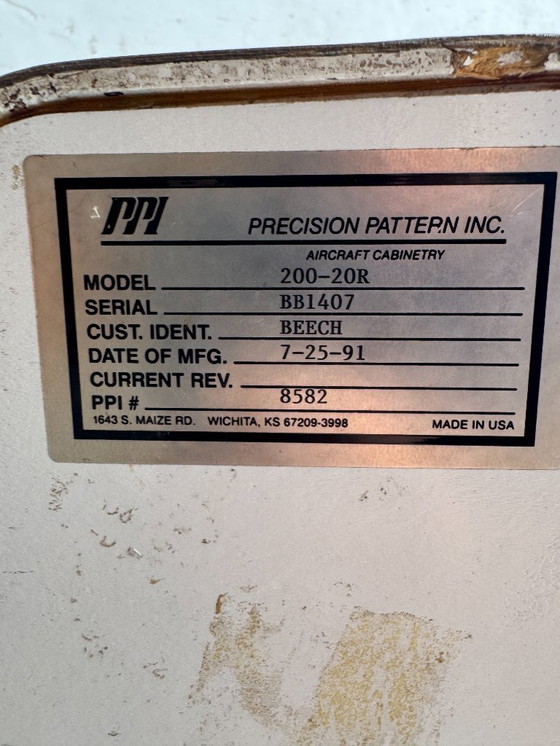Image 1 of Precision Pattern Inc. Cassettiera per armadietti aeronautici