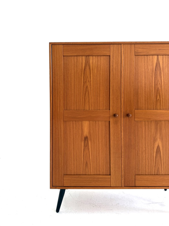 Armoire murale vintage danoise en teck, années 1960 – Armoires murales, Wood (photo 3 of 8)
