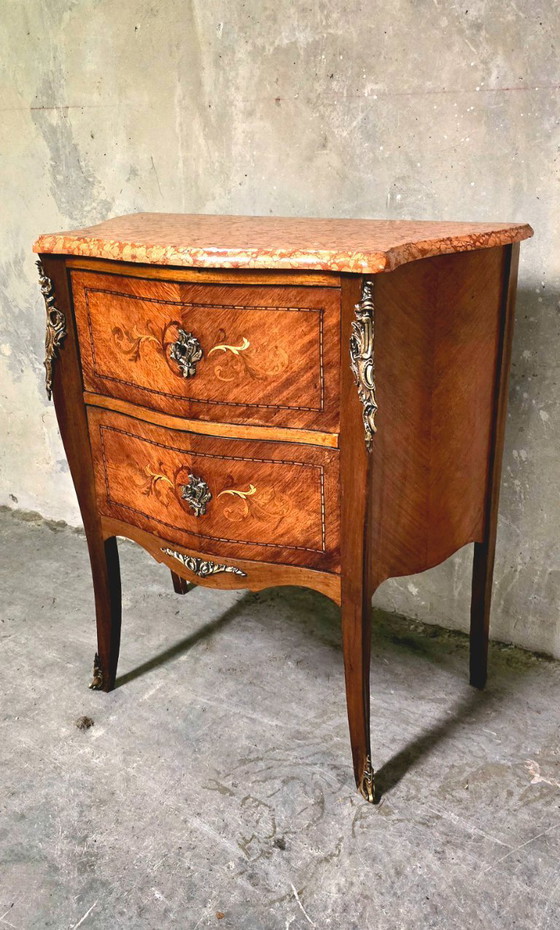 Image 1 of Cómoda estilo Luis XV en marquetería de palisandro, S. XX