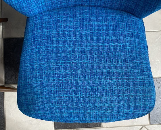 Image 1 of Set van 2 cocktailstoelen, blauw, jaren 60.