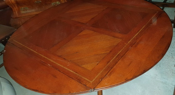 Image 1 of Couchtisch aus Kirschholz im Jugendstil mit abfallenden Ohren