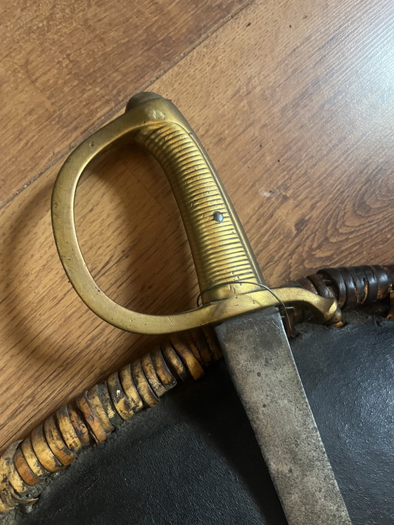 Image 1 of Scudo antico con due spade di Madura (Indonesia)