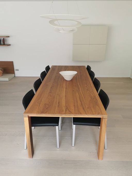 Notelaar vol hout Arco tafel